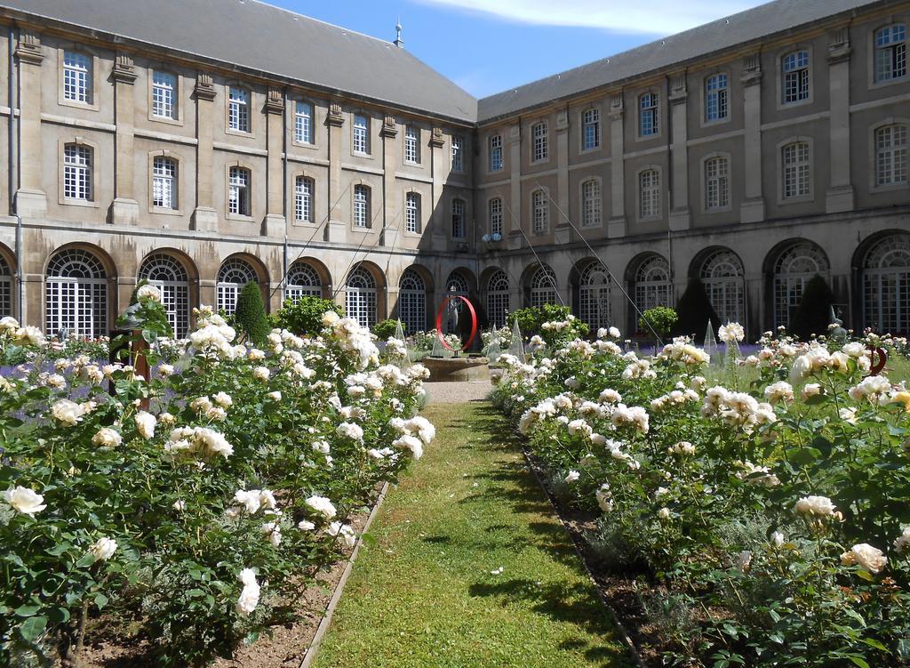 Hotel De L'Abbaye Des Premontres Pont-à-Mousson Exteriör bild