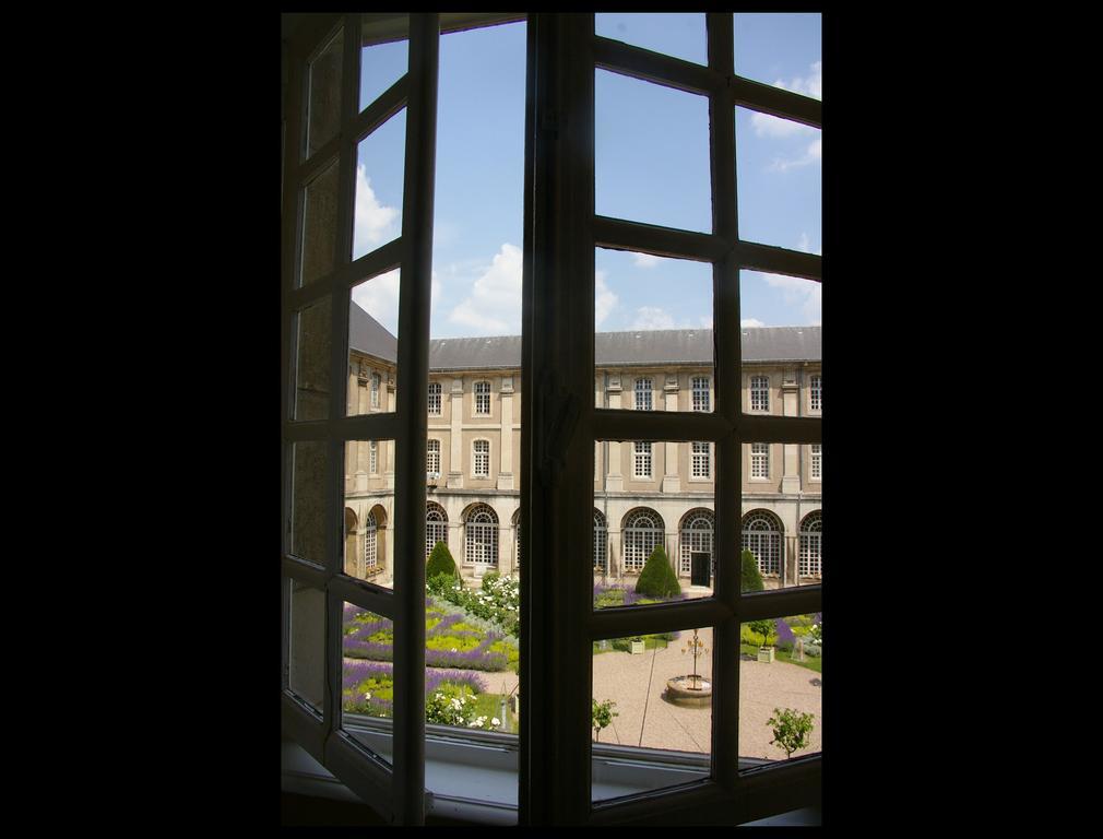 Hotel De L'Abbaye Des Premontres Pont-à-Mousson Exteriör bild